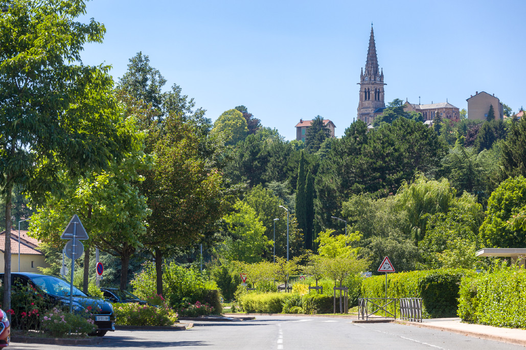 Ville de Saint-Cyr-Au-Mont-D'Or - Entretien et nettoyage des espaces verts 1