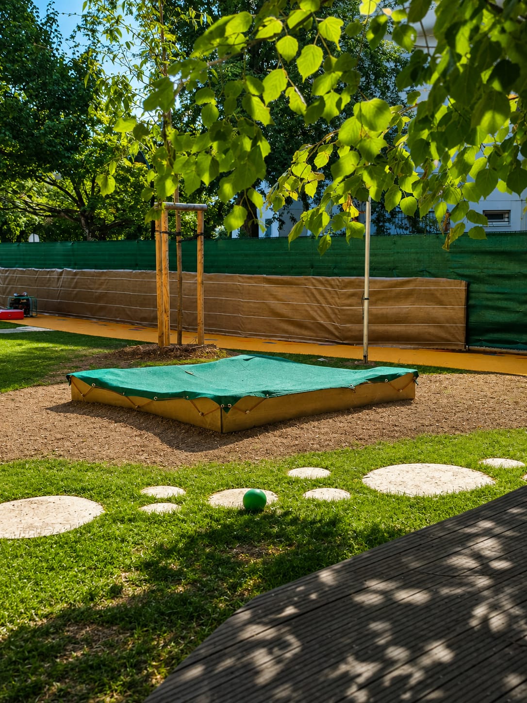 crèche-aménagement-espaces-verts-chazal